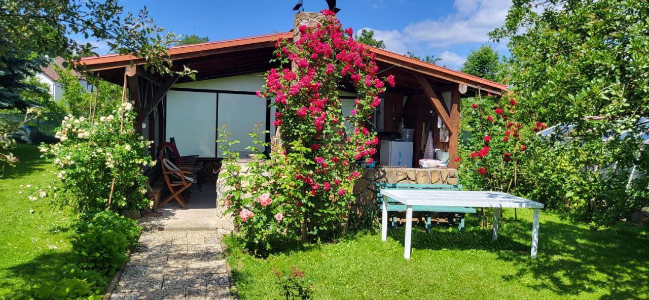 Privat Nika Hotel Závažná Poruba Kültér fotó